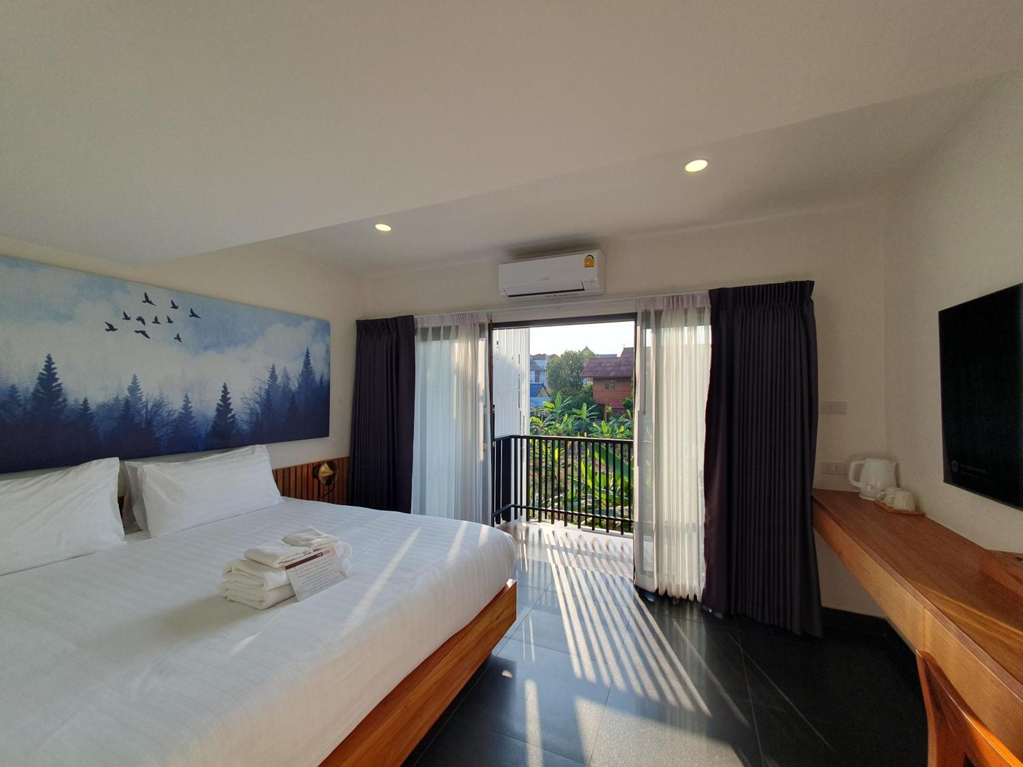 The Sila Suites - Intrawarorot Chiang Mai Exterior foto